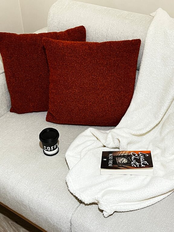 Tips for Creating a Cozy and Inviting Home Office Space